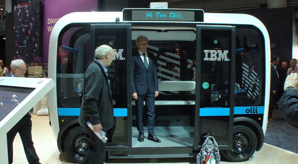 Eigenständig fahrender Olli Bus von IBM